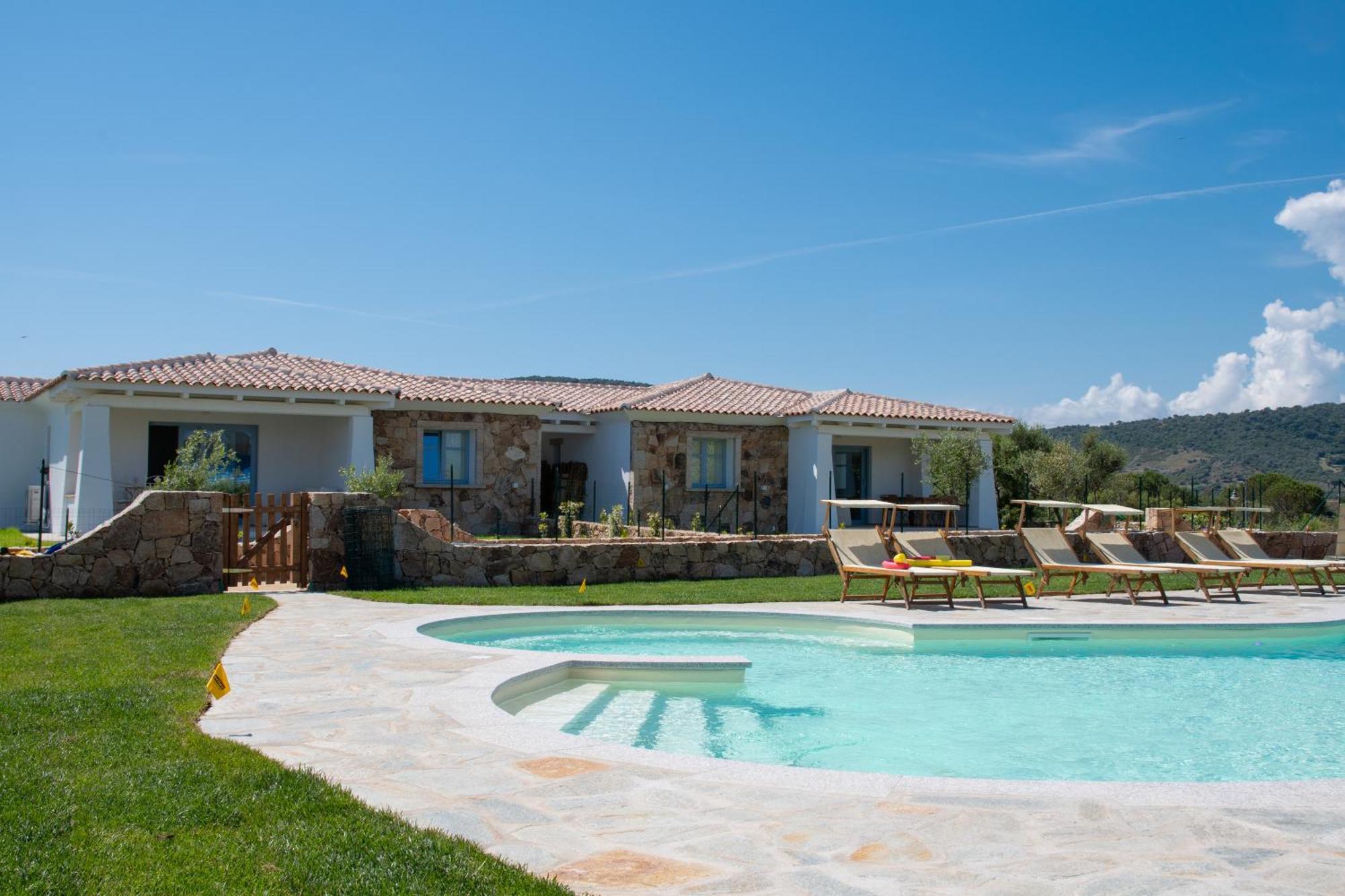 Enaja - Luxury Retreat Apart otel Budoni Dış mekan fotoğraf